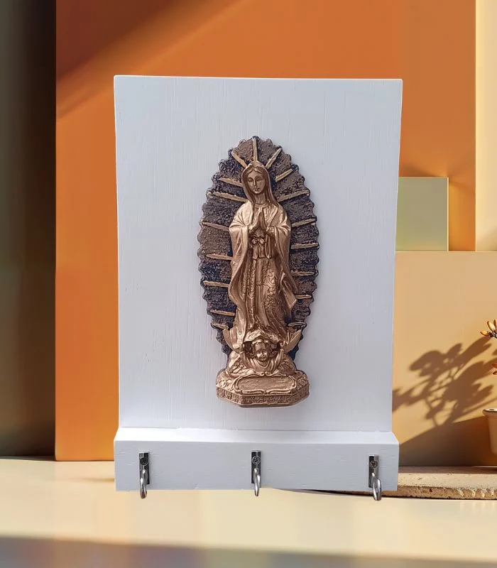 Virgen de Guadalupe en madera